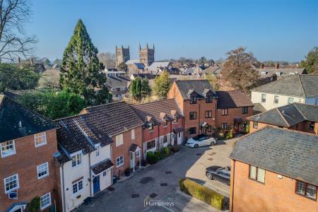 2 bedroom Town house for sale in Millstream Close, Wimborne