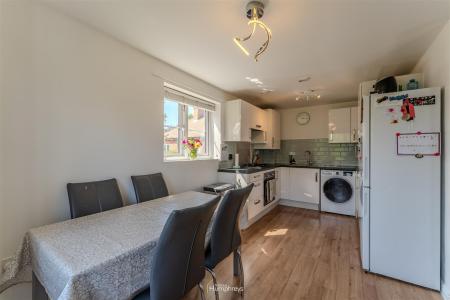 2 bedroom Apartment for sale in Brook Road, Wimborne