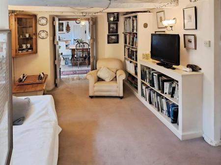 4 bedroom Detached house to let in Church Hill, Tarrant Hinton, Blandford Forum