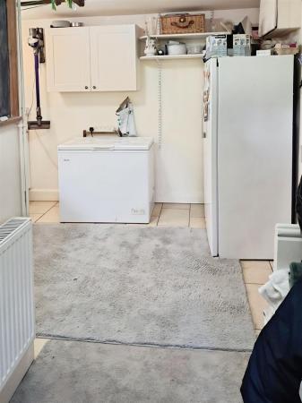 4 bedroom Detached house to let in Church Hill, Tarrant Hinton, Blandford Forum