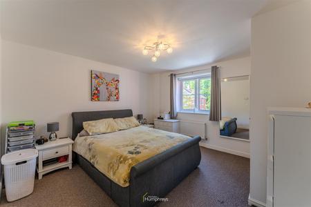 2 bedroom Apartment for sale in Brook Road, Wimborne