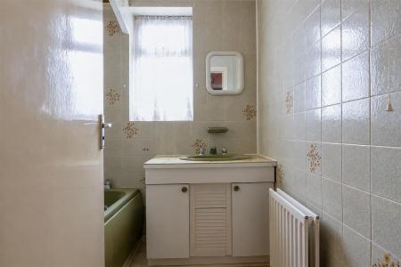 2 bedroom Chalet for sale in Middlehill Road, Wimborne