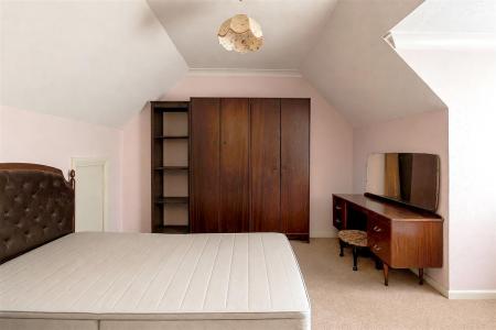 2 bedroom Chalet for sale in Middlehill Road, Wimborne