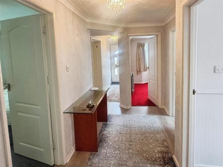 4 bedroom Detached bungalow to let in Finchfield Avenue, Bournemouth