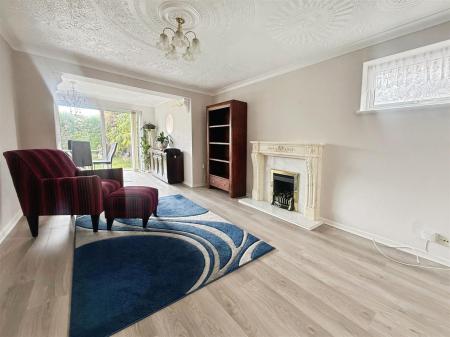 4 bedroom Detached bungalow to let in Finchfield Avenue, Bournemouth