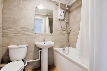 2 bedroom Terraced House to let in Leigh Road, Wimborne