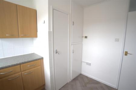 1 bedroom Apartment to let in MEADOW COURT, LEIGH ROAD, WIMBORNE
