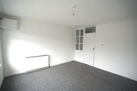 1 bedroom Apartment to let in MEADOW COURT, LEIGH ROAD, WIMBORNE