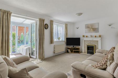 4 bedroom Detached house for sale in Henbest Close, Wimborne