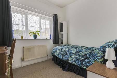 4 bedroom Detached house for sale in Henbest Close, Wimborne