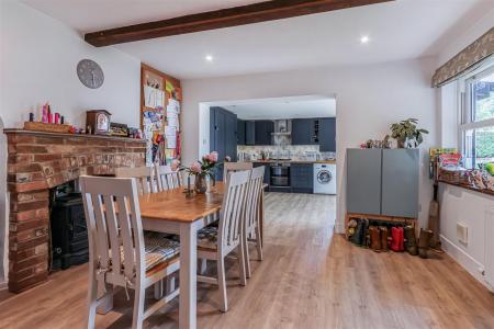 3 bedroom End of terrace house for sale in Middlehill Road, Wimborne