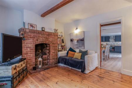 3 bedroom End of terrace house for sale in Middlehill Road, Wimborne