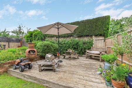 3 bedroom End of terrace house for sale in Middlehill Road, Wimborne