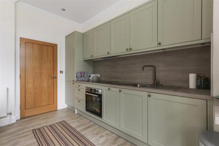 2 bedroom Apartment for sale in Hanfield Lodge, 43 Gravel Hill, Wimborne