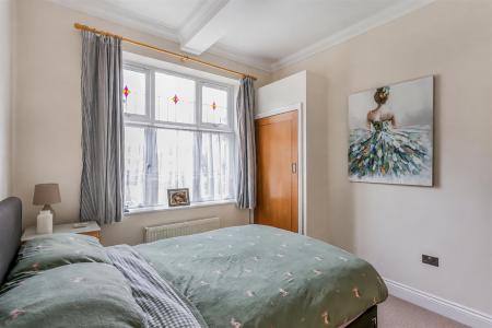 2 bedroom Apartment for sale in Hanfield Lodge, 43 Gravel Hill, Wimborne
