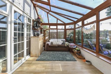 4 bedroom Detached house for sale in Park Lane, Wimborne