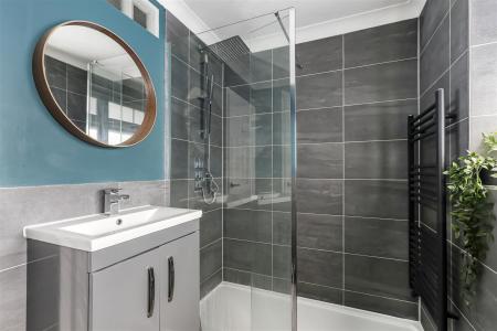 4 bedroom Detached house for sale in Park Lane, Wimborne