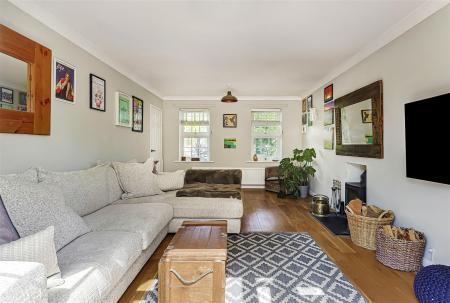 4 bedroom Detached house for sale in Park Lane, Wimborne