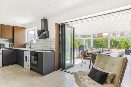 2 bedroom Detached bungalow for sale in Annet Close, Poole