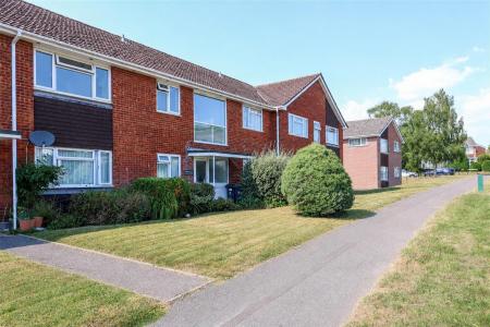 2 bedroom Apartment for sale in Allenview Road, Wimborne