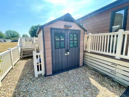 2 bedroom Mobile home for sale in Merley House Lane, Poole