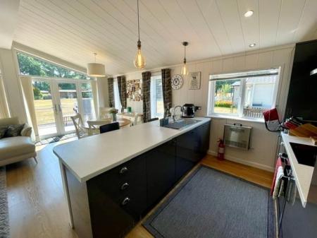 2 bedroom Mobile home for sale in Merley House Lane, Poole
