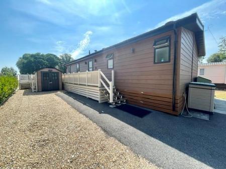2 bedroom Mobile home for sale in Merley House Lane, Poole