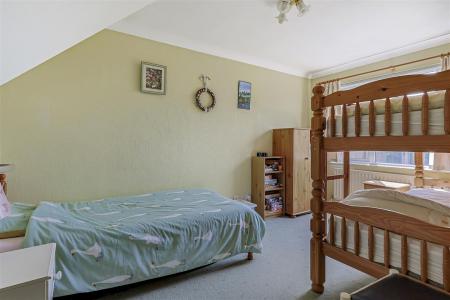 5 bedroom Chalet for sale in Ashmeads Way, Wimborne