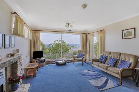 5 bedroom Chalet for sale in Ashmeads Way, Wimborne