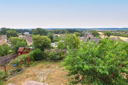 5 bedroom Chalet for sale in Ashmeads Way, Wimborne