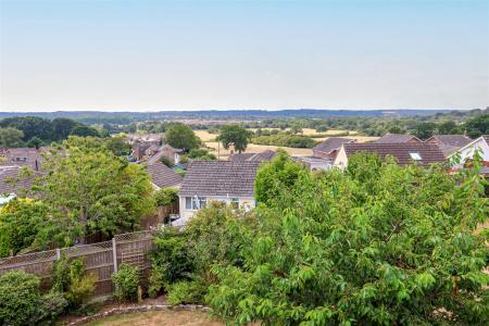 5 bedroom Chalet for sale in Ashmeads Way, Wimborne