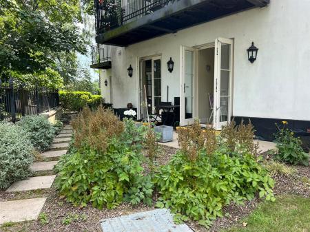 1 bedroom Apartment for sale in East Borough, Wimborne