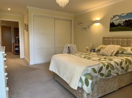 1 bedroom Apartment for sale in East Borough, Wimborne