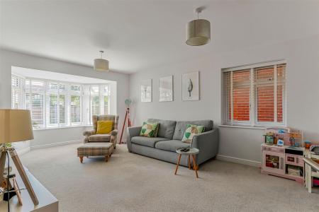 4 bedroom Detached house for sale in Gravel Hill, Wimborne