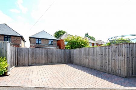 4 bedroom Detached house for sale in Gravel Hill, Wimborne
