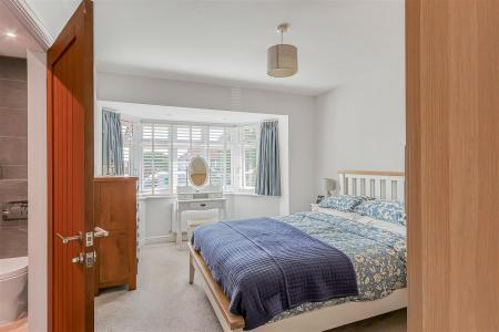 4 bedroom Detached house for sale in Gravel Hill, Wimborne
