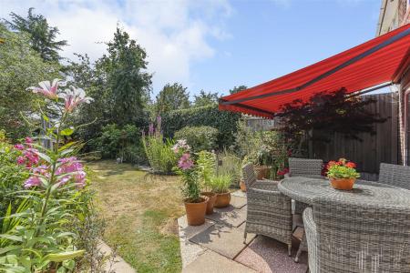 3 bedroom Semi-detached house for sale in Cutlers Place, Wimborne