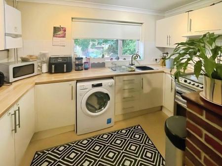 3 bedroom End of terrace house for sale in Bridle Way, Wimborne