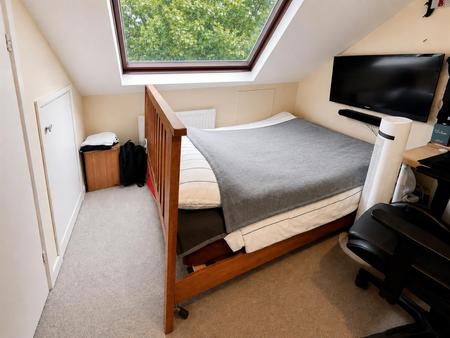3 bedroom End of terrace house for sale in Bridle Way, Wimborne