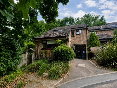 Bridle Way, Wimborne
