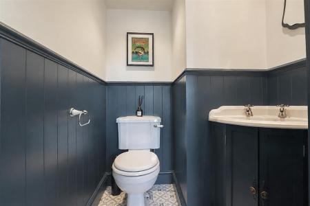4 bedroom Property for sale in 6, Horton Heath, Dorset, BH21 7JR