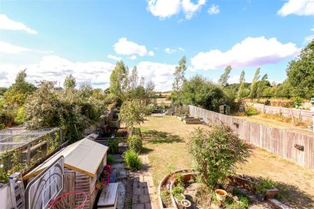 4 bedroom Property for sale in 6, Horton Heath, Dorset, BH21 7JR