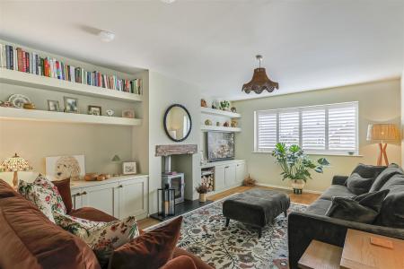 4 bedroom Detached house for sale in Merley Ways, Wimborne