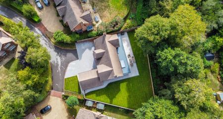 4 bedroom Detached house for sale in Rowlands Hill, Wimborne
