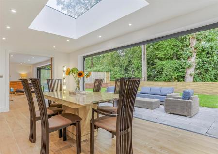 4 bedroom Detached house for sale in Rowlands Hill, Wimborne