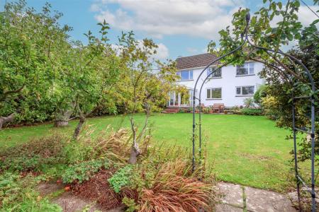 4 bedroom Detached house for sale in Furzehill, Wimborne
