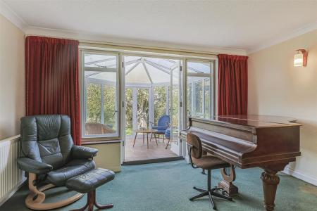 4 bedroom Detached house for sale in Furzehill, Wimborne