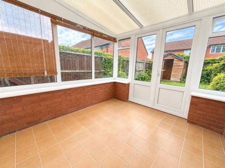 2 bedroom Detached house to let in HUNTER CLOSE, COLEHILL