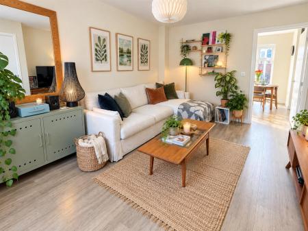 2 bedroom Terraced House to let in Wheatsheaf Road, Wimborne