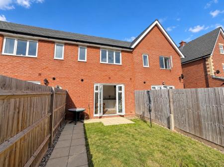 2 bedroom Terraced House to let in Wheatsheaf Road, Wimborne